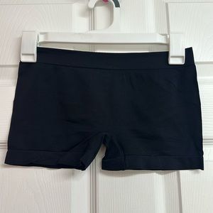Low cut L/XL dance shorts ..  I’m curvy a 8/10 bottom and they don’t fit me.